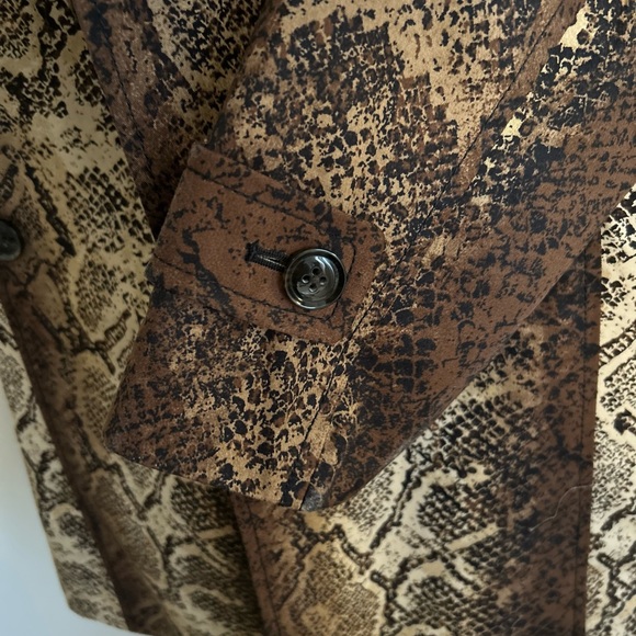 Banana Republic Heritage Trench Coat - Picture 7 of 8